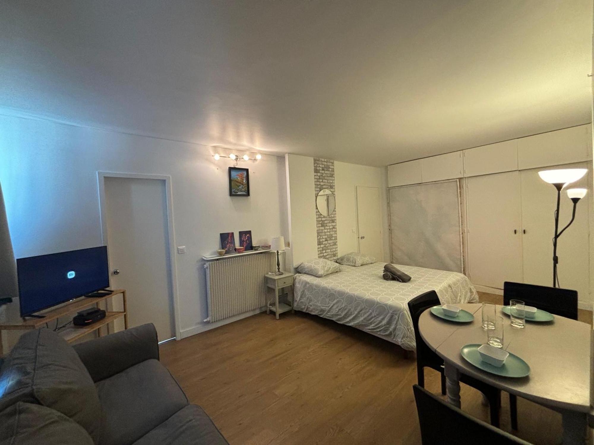 Appartement Des Champs Elysees Париж Екстериор снимка